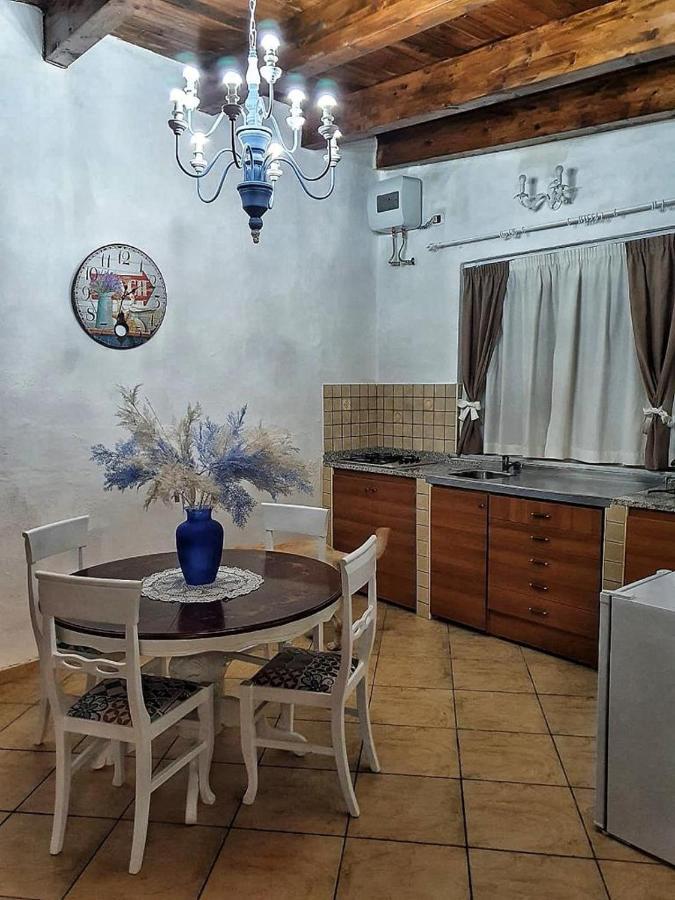 La Dependance Bed & Breakfast Torre Annunziata Exterior photo